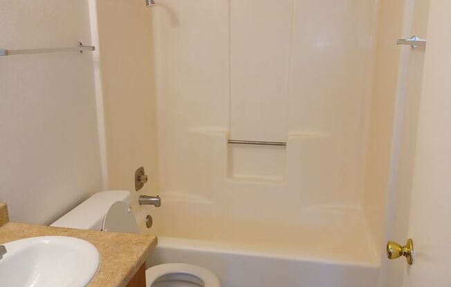 1 bed, 1 bath, 680 sqft, $1,045, Unit 204-106