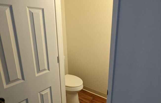 2 beds, 1.5 baths, 900 sqft, $1,425, Unit 7873