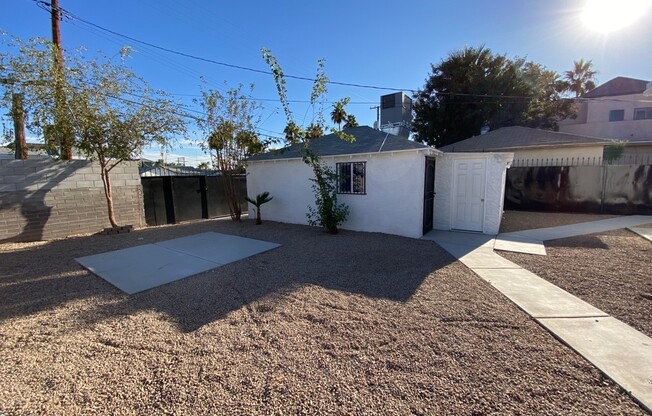 621 S 9 ST