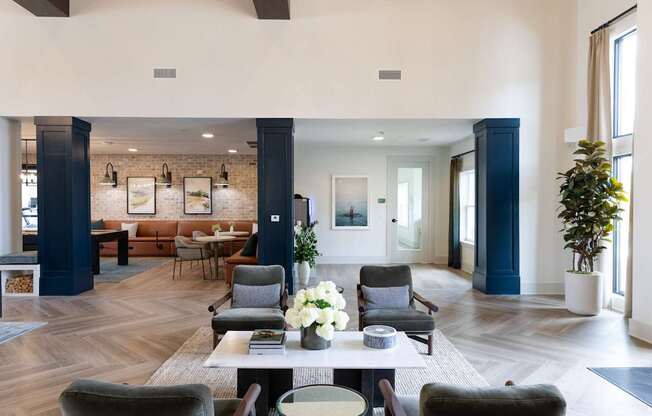 The Crest at Oakwood Apartments