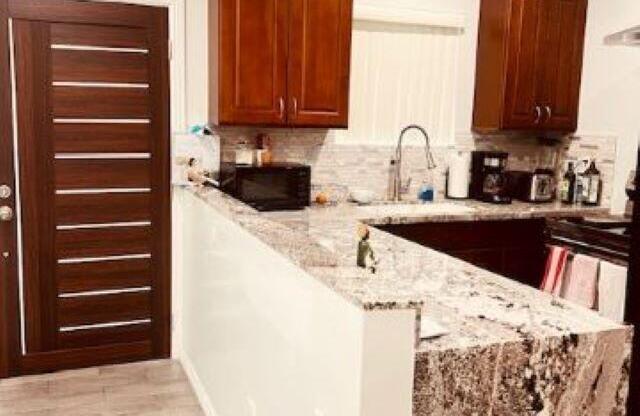 1 bed, , 432 sqft, $2,100