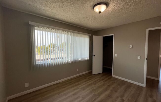 2 beds, 1 bath, 980 sqft, $2,400, Unit 055