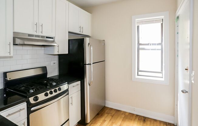 2 beds, 1 bath, 655 sqft, $2,450, Unit 625-N1