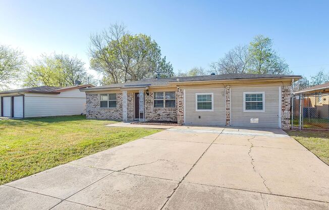 Great 4 Bed, 2 Bath Rental Available for New Tenants- 76134