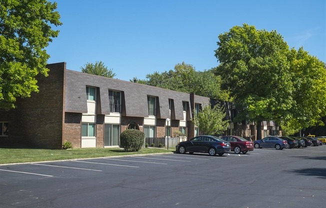 Shadow Hill Apartment Parking