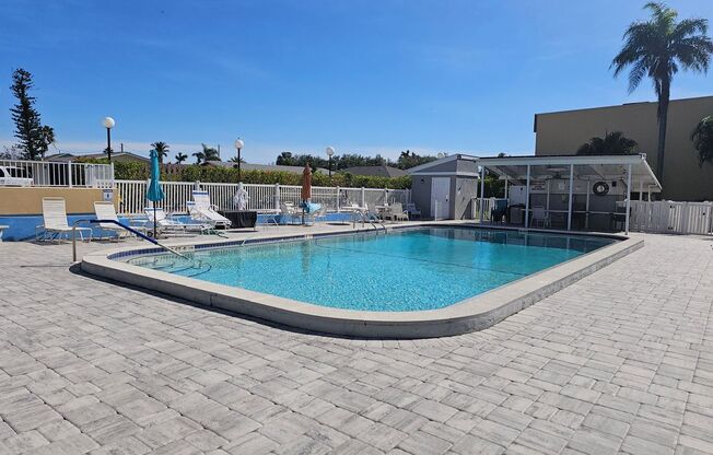 2 beds, 2.5 baths, $1,595, Unit # B 42