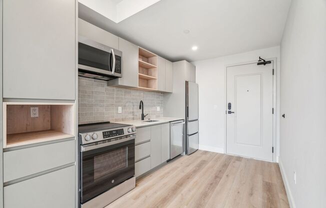 1 bed, 1 bath, $1,950, Unit 409