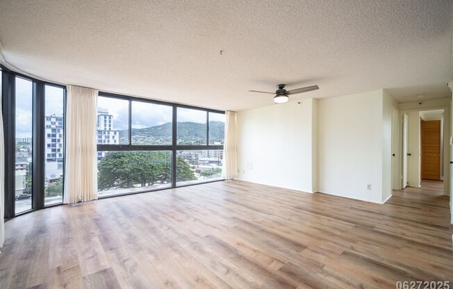 $3,100 / 2br - 823ft2 - Stunning Renovated 2BR/2BA/1PKG Condo with Mauka Views in Kings Gate (Honolulu) 2724 Kahoaloha Ln #801, Honolulu, HI 96826