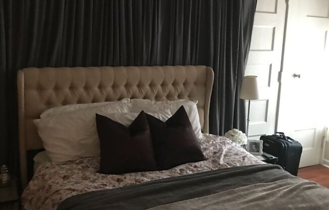 1 bed, 1 bath, 528 sqft, $1,100, Unit 308