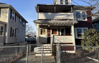 7 ROCKWELL ST