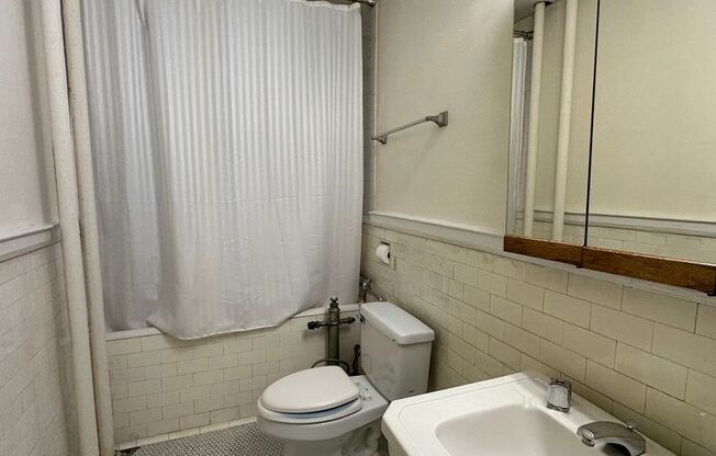 Studio, 1 bath, 525 sqft, $1,950, Unit 112