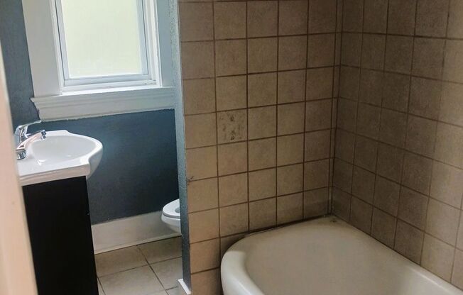 1 bed, 1 bath, 750 sqft, $875, Unit 3636-1
