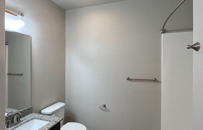 2 beds, 2 baths, 923 sqft, $1,550