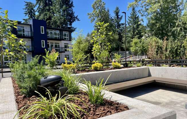 Courtyard Garden at Commons on the Tualatin River, Tualatin, Oregon