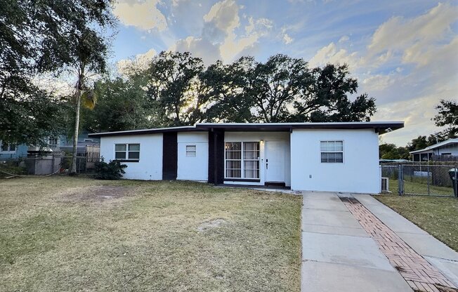 102 QUINTARD AVE