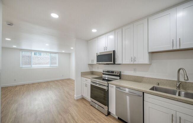 2 beds, 2 baths, 924 sqft, $2,795, Unit #45 - 2X2 924 SQ FT