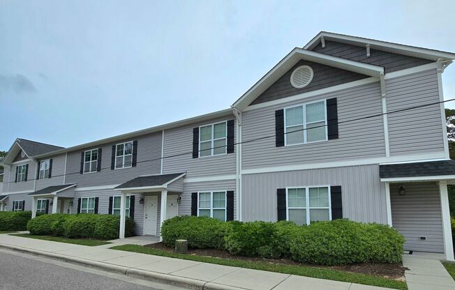 3 beds, 2.5 baths, 1,636 sqft, $1,850, Unit Unit F