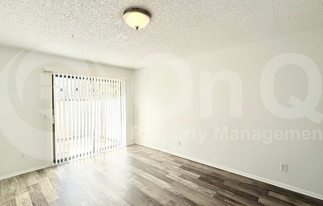 3 beds, 3 baths, 1,391 sqft, $1,899, Unit 1084