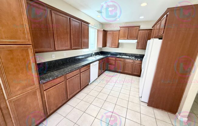 Gorgeous Two Story 3 Bedroom 2.5 Bathroom Home!! Located in South Reno!!
