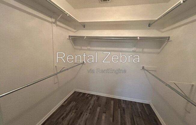 3 beds, 2 baths, 1,616 sqft, $1,985