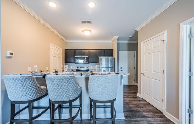 1 bed, 1 bath, 715 sqft, $999, Unit Building F-Unit 307