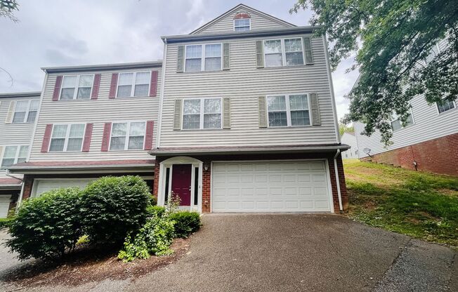 3 Bedroom 2.5 Bath Townhouse