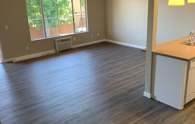 1 bed, 1 bath, 720 sqft, $1,850, Unit 36