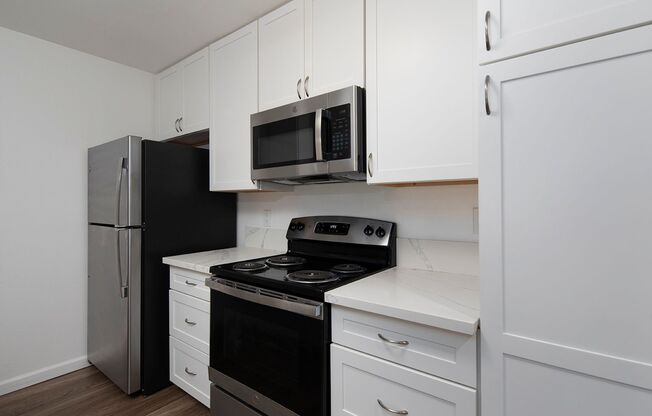 2 beds, 2 baths, 965 sqft, $2,895, Unit 219
