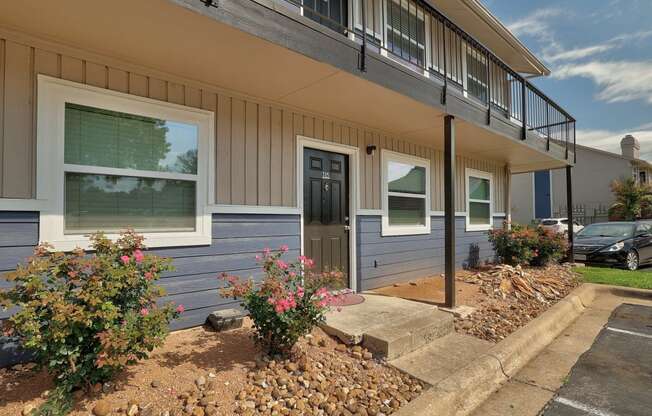 Exterior of The Villas at Quail Creek Apartments in Austin Texas June 2021