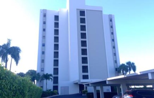 Stunning 8th floor Riverfront Condo