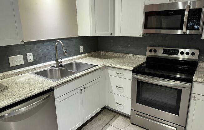 Beautiful 2 Bedroom Belmont Bungalow