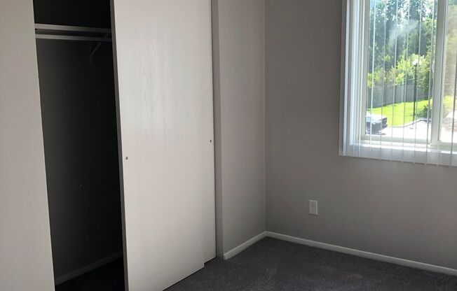 2 beds, 2 baths, 1,042 sqft, $1,249, Unit 5807F