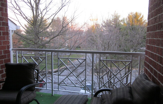 Charming 2 Bedroom/ 2 Bathroom Apartment in Mays Chapel, MD!