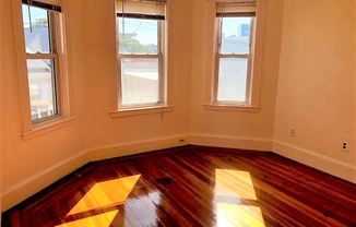 28 Litchfield St