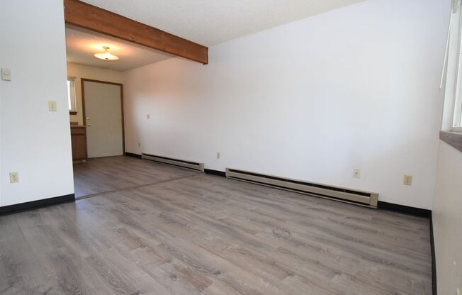 Great Location! Top Floor 2 bed 1 bath and detached garage!