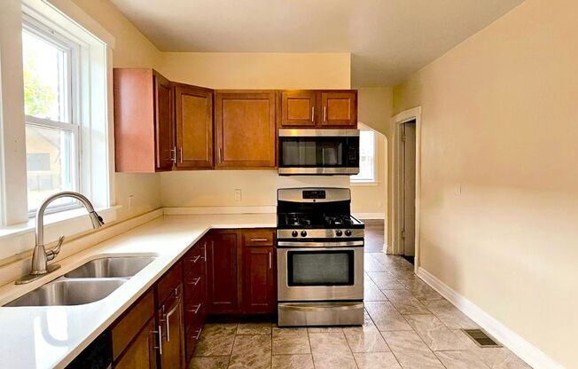 3759 S. Union Ave.