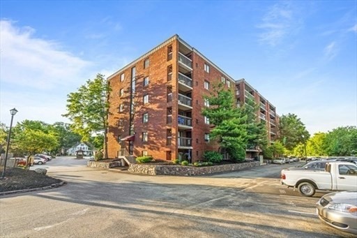 159 MAIN ST