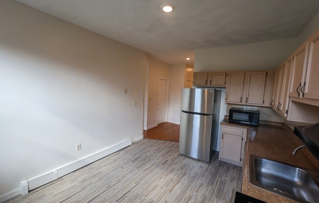 51 HOLWORTHY ST