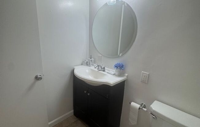 1 bed, 1 bath, 750 sqft, $2,095, Unit 201