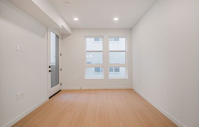 1 bed, 1 bath, 611 sqft, $2,595, Unit 203
