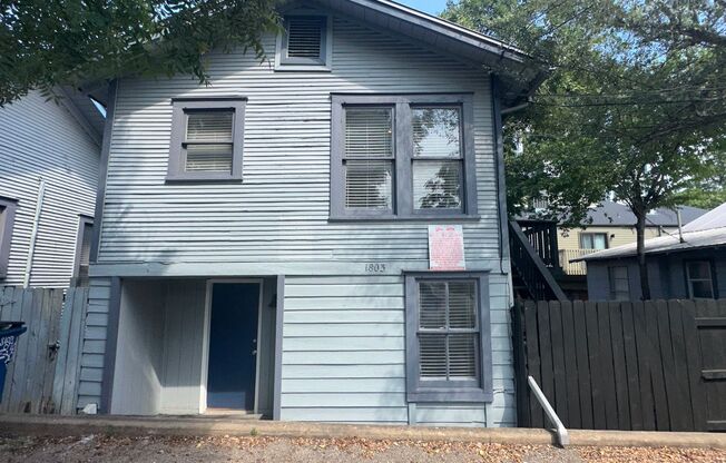 Updated, Charming 1 BR / 1 BA Home Downtown / Walkable to UT / Washer/Dryer Included