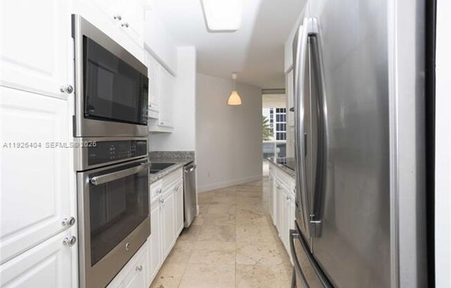 4779 Collins Ave cu-504, Miami Beach, FL 33140