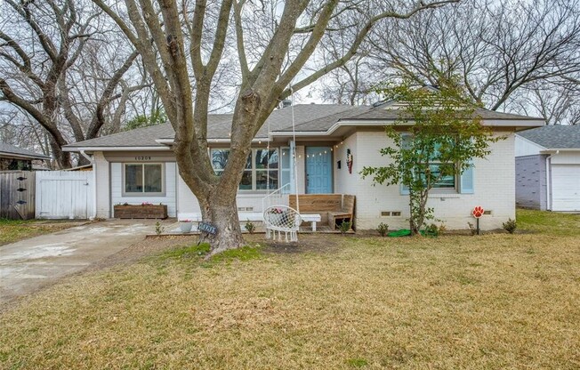 10209 LYNFORD DR