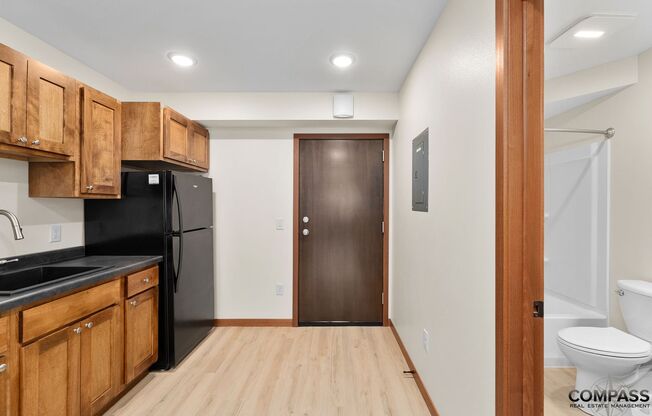 Studio, 1 bath, $995, Unit 232