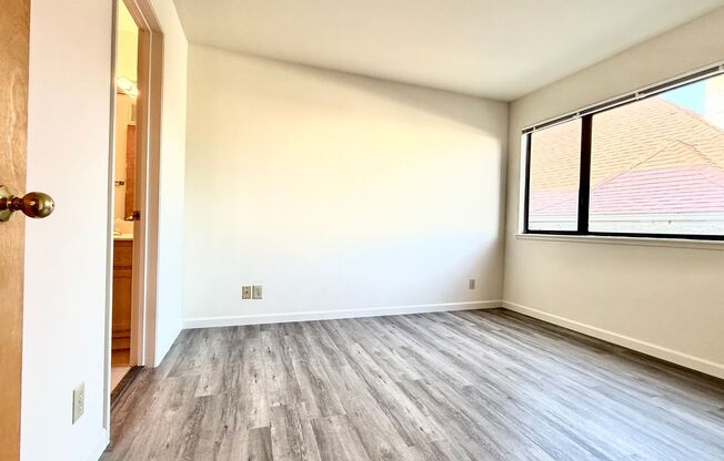 2 beds, 1.5 baths, $2,595, Unit #2