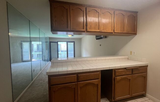 1 bed, 1 bath, 572 sqft, $1,995