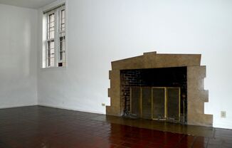 Studio, 1 bath, 375 sqft, $905, Unit 24 - 01