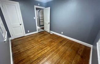 2 beds, 1 bath, $950