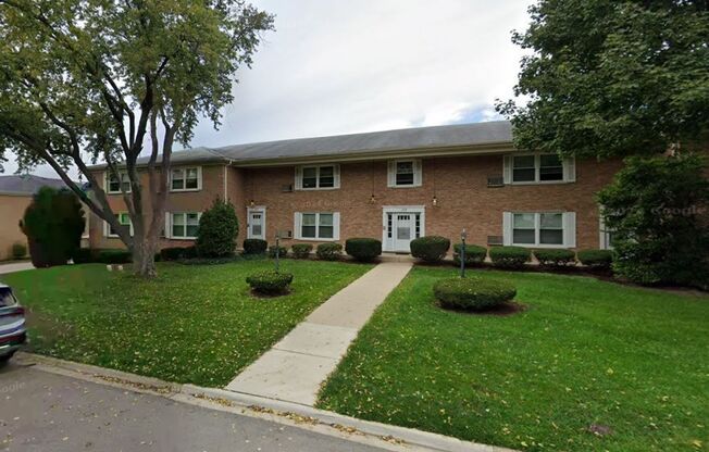 152 Walton LLC