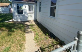 4 beds, 1 bath, $1,999